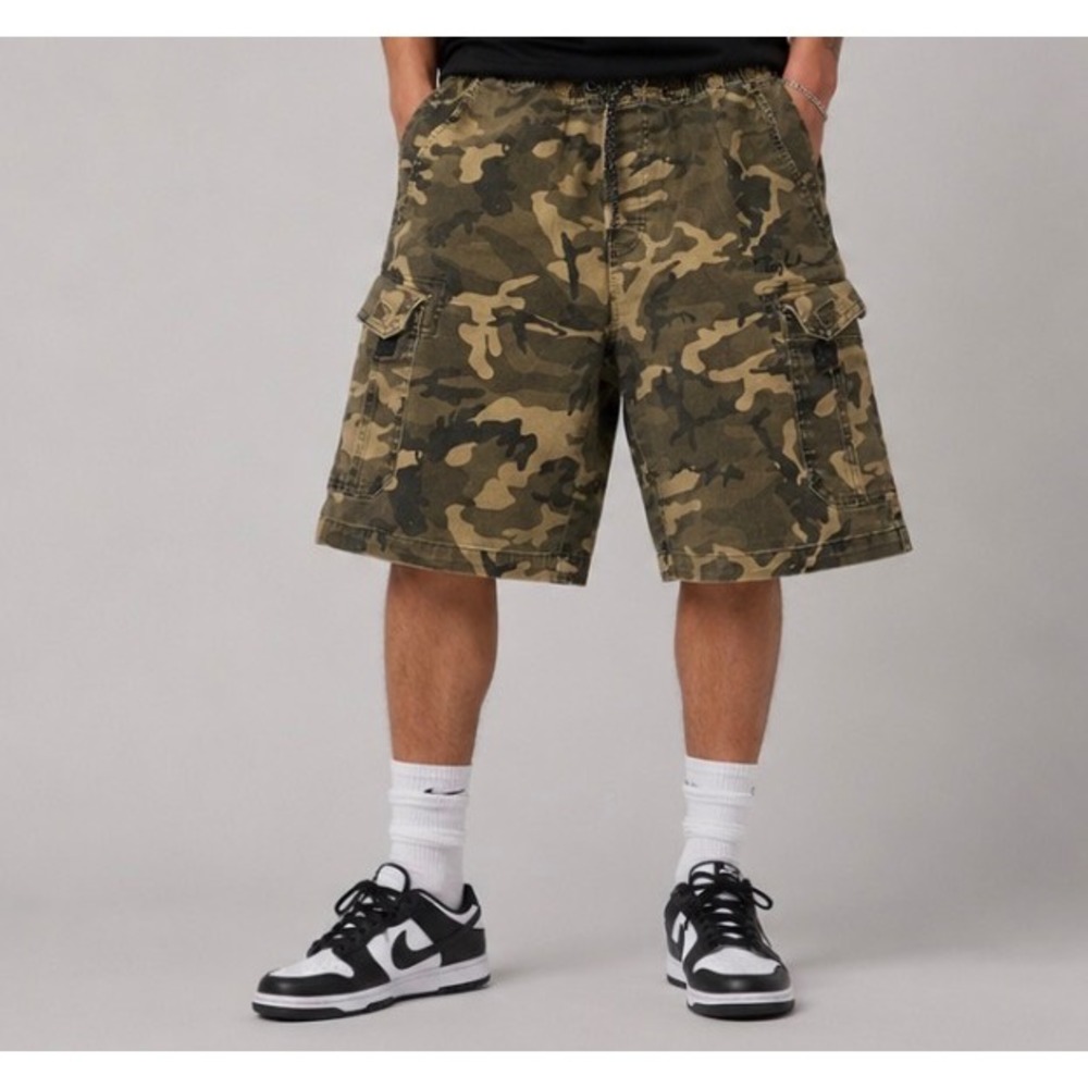 Vintage Tony Hawk Men Camo Cargo Shorts Green Large Elastic Waist Streetwear Y2K